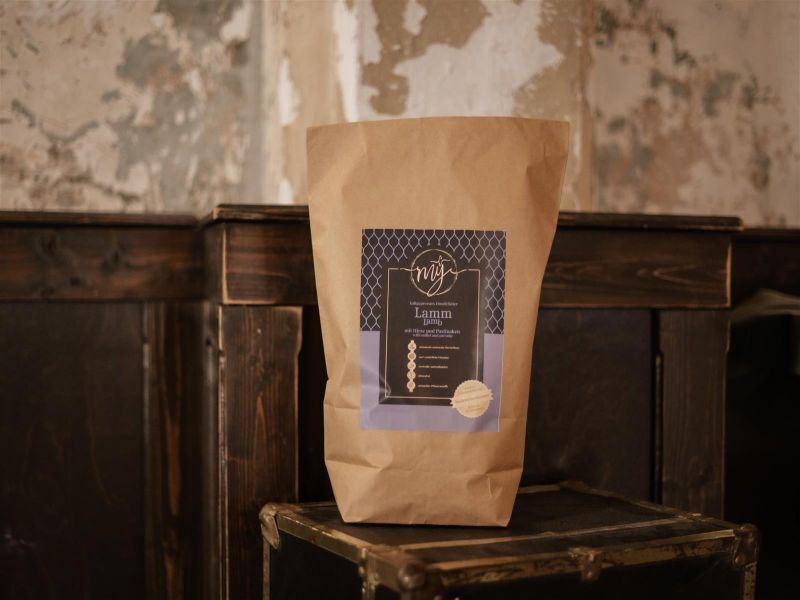 Weidelamm m. Hirse & Pastinake