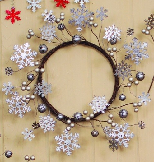 Galvanized Snowflake Wreath - 1865 - HEM