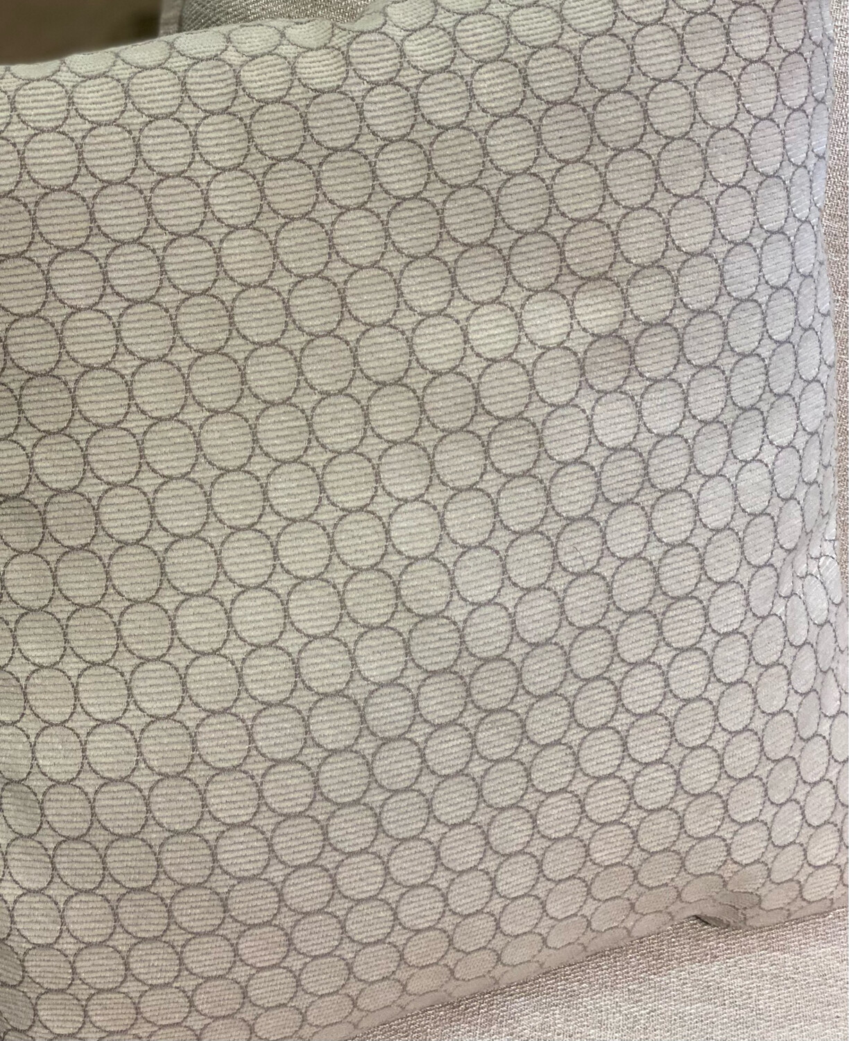 Ivory Pillow w/ circle pattern - 1930 - HEM
