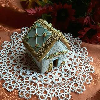 Gingerbread House Small