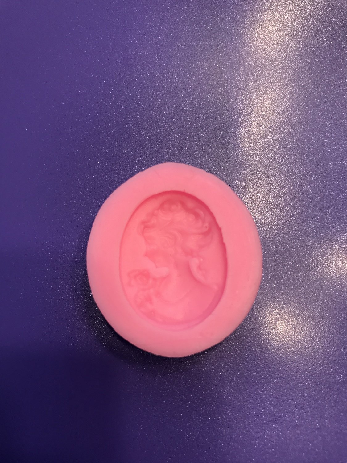 Small Cameo Silicone Mold 1&quot;