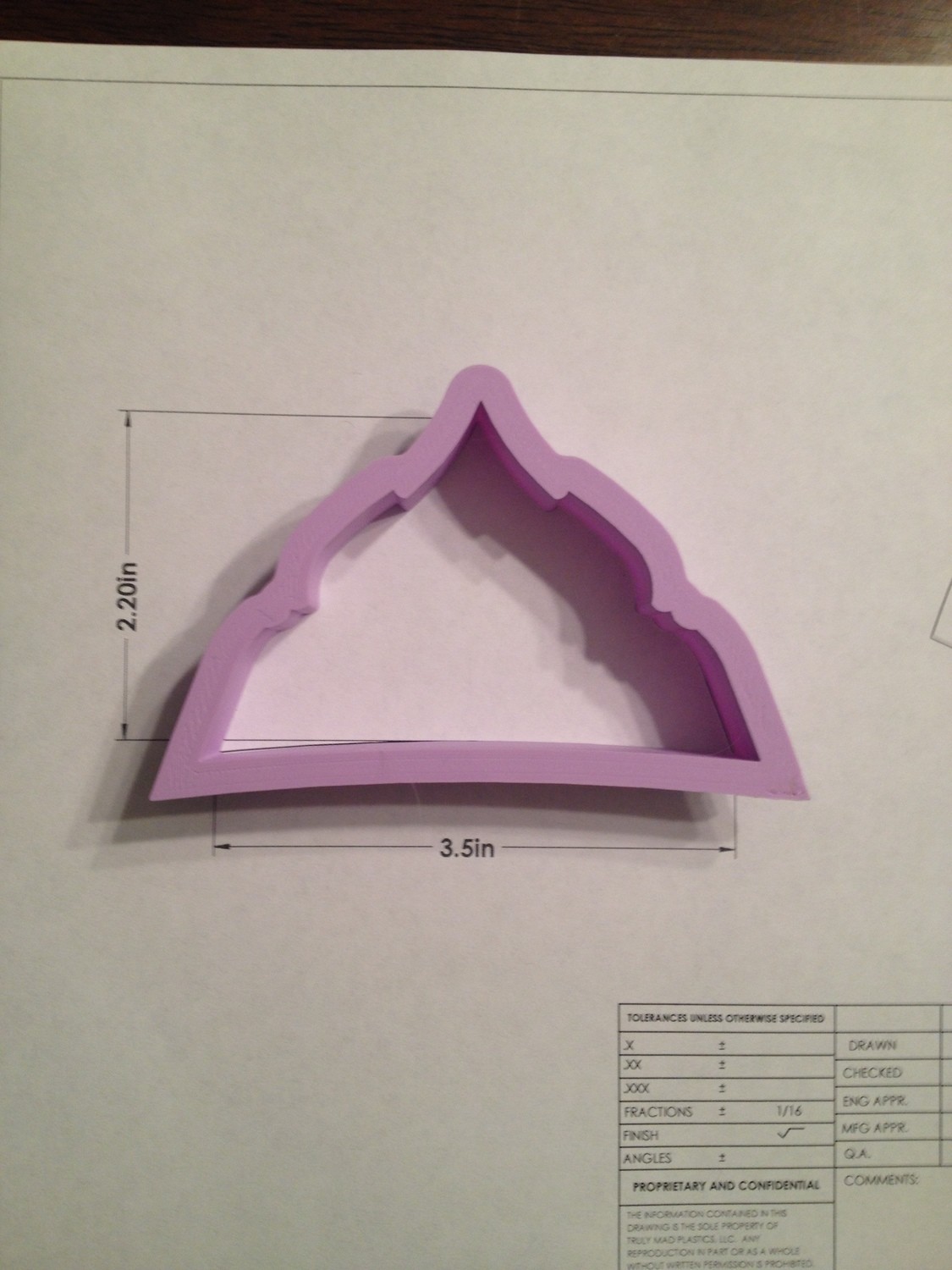 Tiara 03