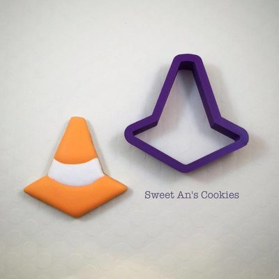 Traffic Cone 02