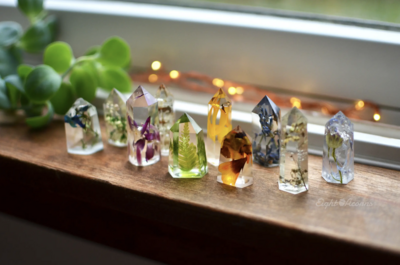 Eight Acorns Mini Floral Crystal Tower Obelisk