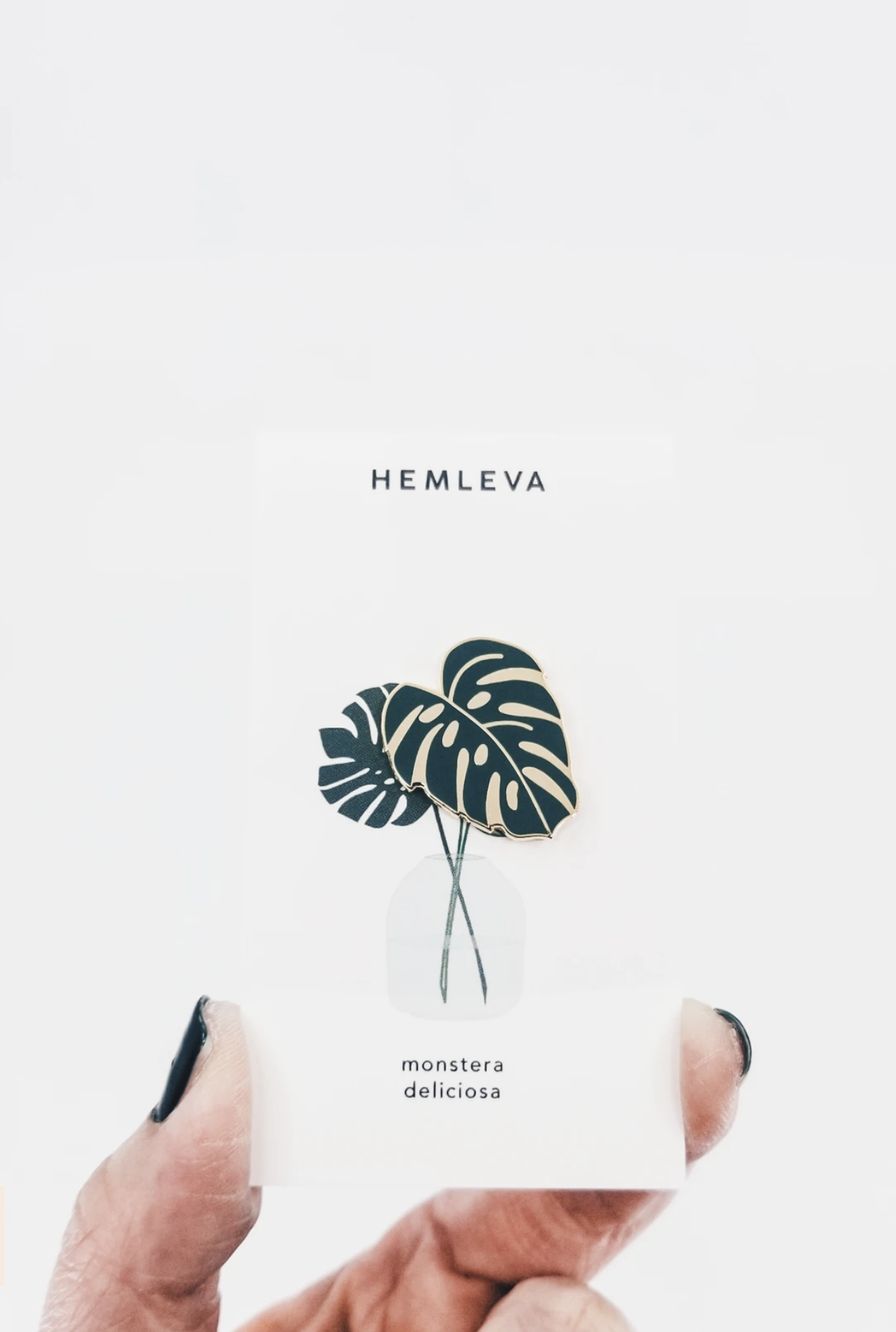 Monstera • Magnetic Pin & Needleminder – HEMLEVA