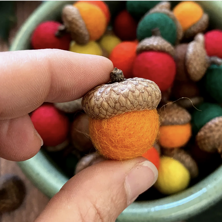 Oakwind Hollow Felted Wool Acorns Autumn Leaves