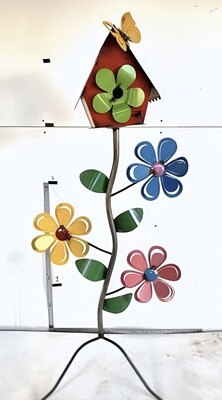 Ironworks Birdhouse Stand Daisies (L)