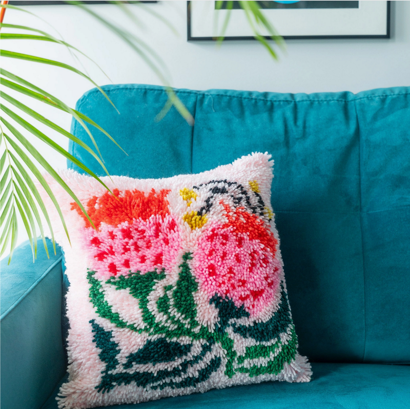 The Crafts Collective Sugarbush latch Hook Cushion Kit