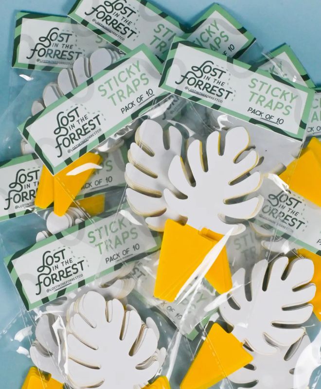 Lost In The Forrest Leaf Sticky Traps Pack of 10