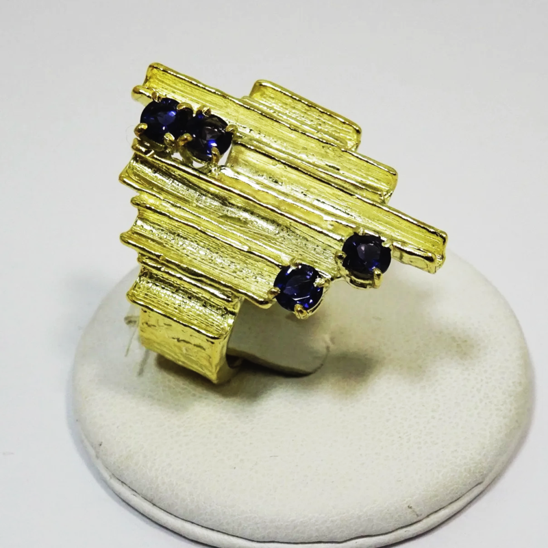 Anello in argento 925 dorato con pietra iolite_L1A1