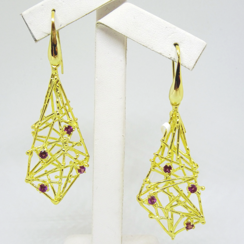 Orecchini pendenti in argento 925 dorato con pietra rodolite_L30O2