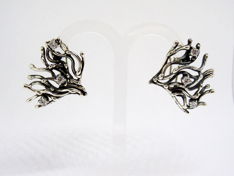 Orecchini a lobo in argento 925 brunito con zirconi_L34O5