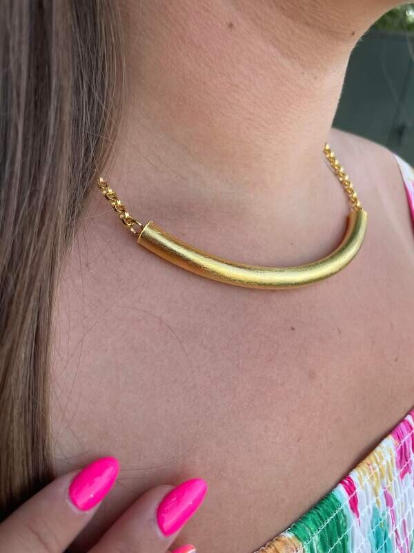 Betty Carre Oggi Bar G Necklace
