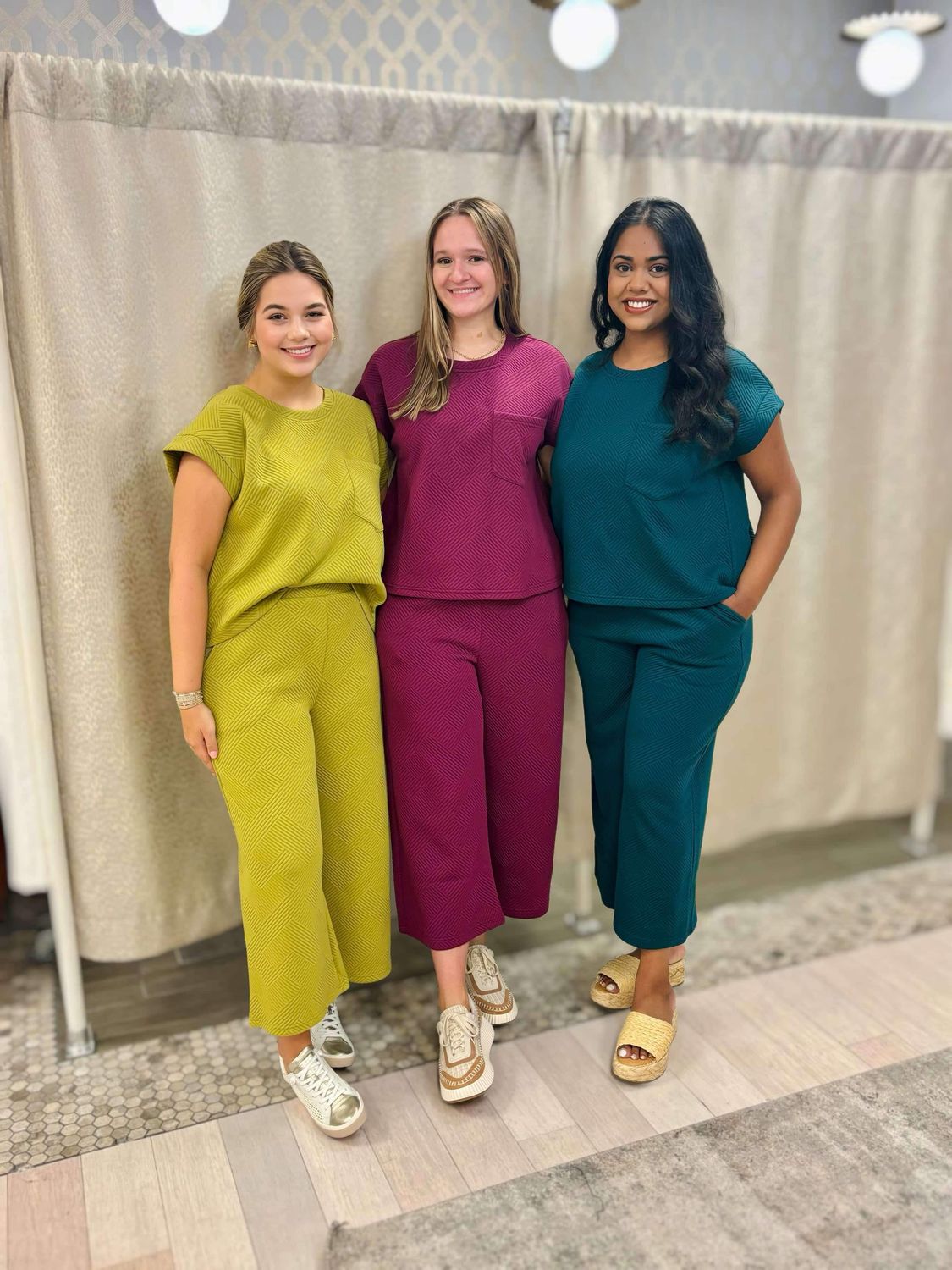 All About It Set w/Cropped Wide Leg