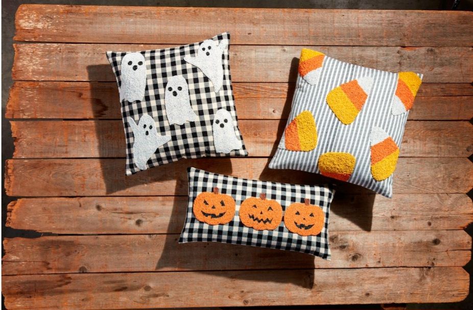 Mud Pie Halloween Pillow