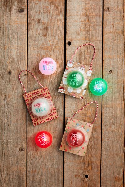 Mud Pie Xmas Light Up Ball Toy