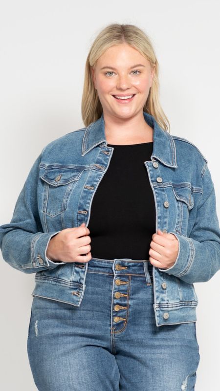 Judy Blue Nostalgia Vintage Denim Jacket, CURVY