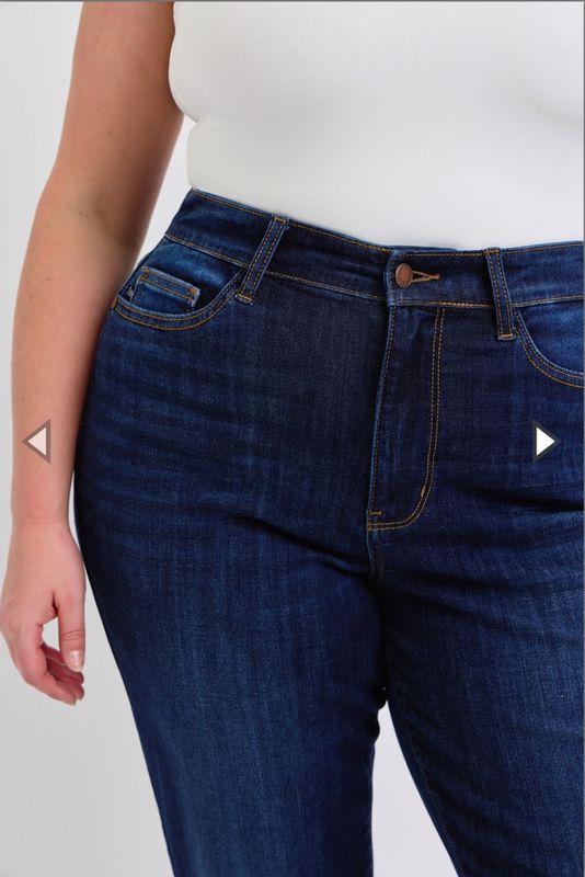 Judy Blue SWEET! High Waist Straight Jean, CURVY