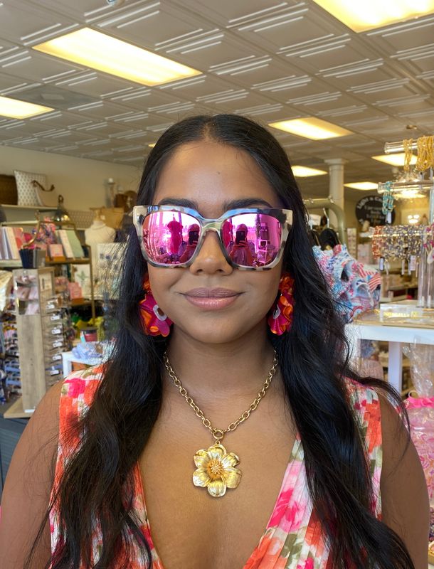 Diff Eyewear -  Ariana (Pink Mirror)