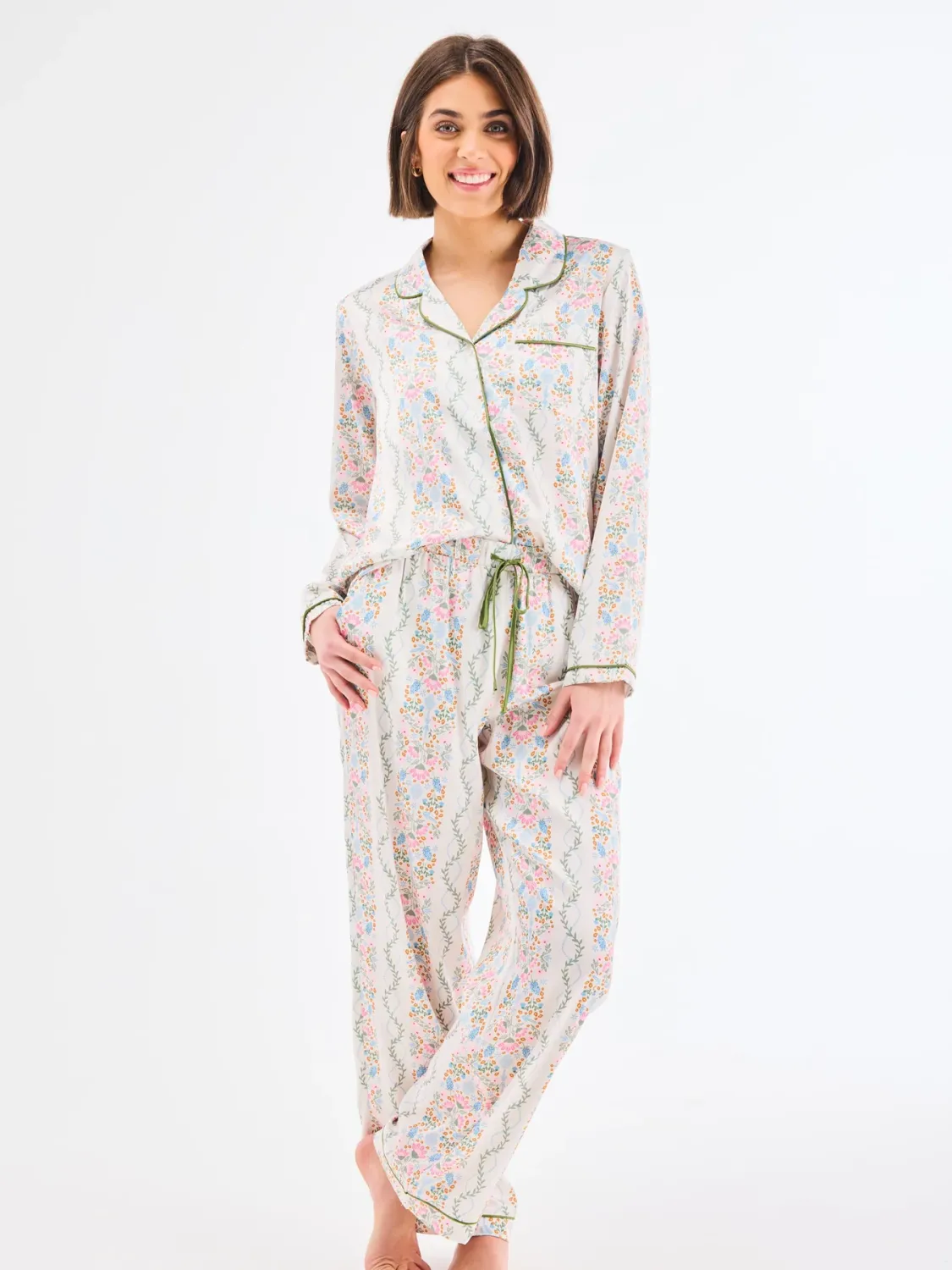 Mary Square Ivy Lane - Ivory Charlotte SatinPJ Set