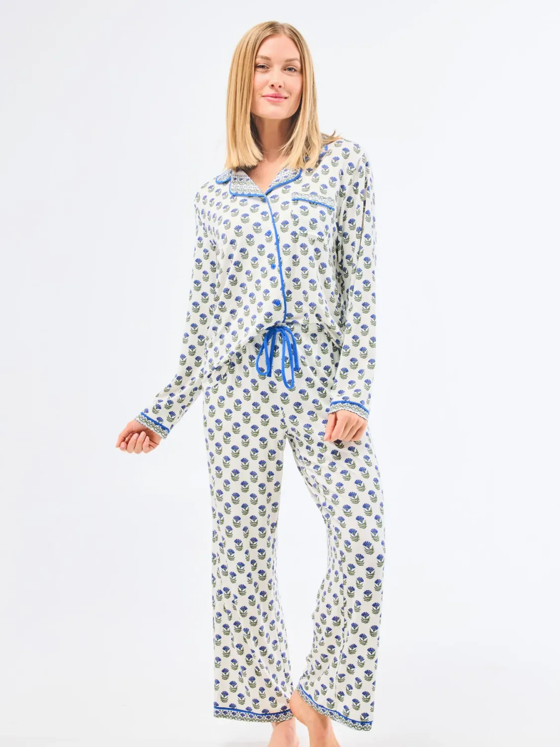 Mary Square Floral Foulard - Navy CharlottePantSet