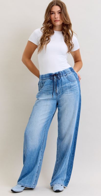 Judy Blue Dreamin' HW Wilhemina Elastic WB Jean