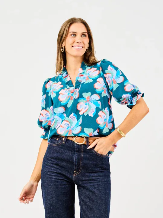 Mary Square Julie Top Center Stage- Green