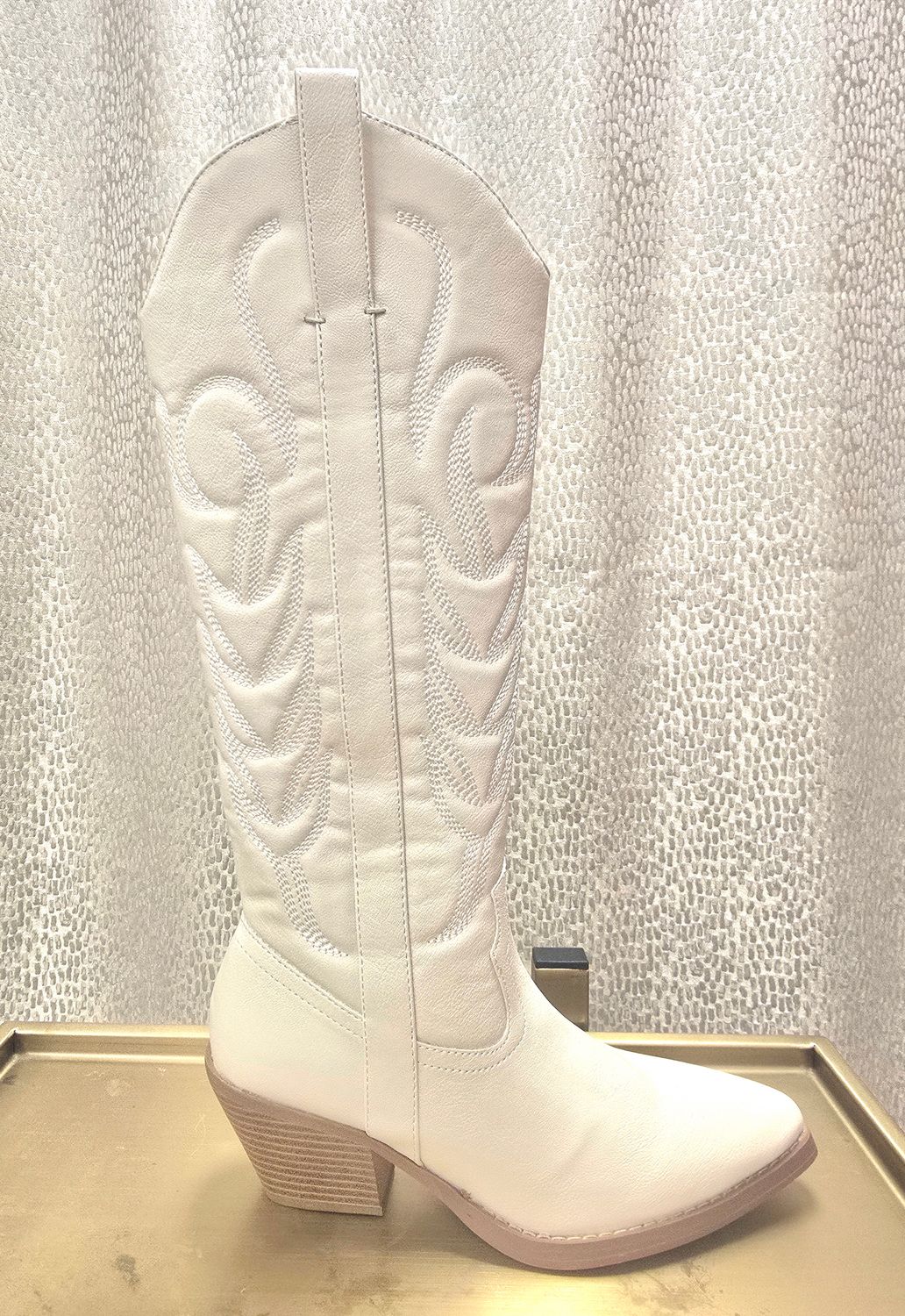 Coconuts By Matisse Dixie White Boot