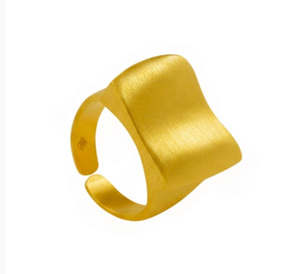 Betty Carre Norma Adj Square Wave Ring - Gold