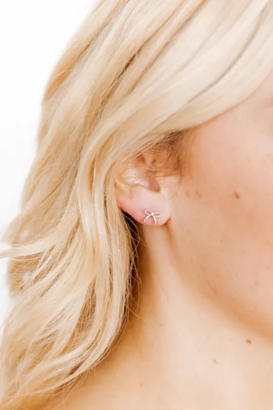 Linny Co Screwback Stud Earrings - Sadie Bow Silver