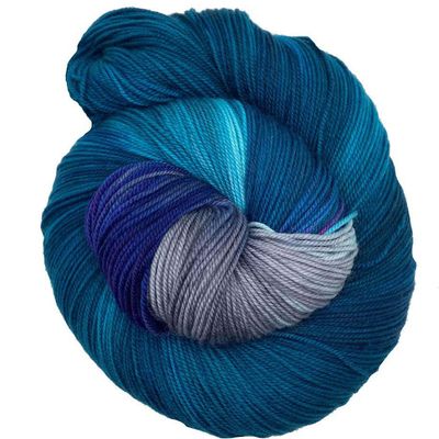 WONDERLAND YARNS MAD HATTER