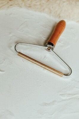 Lint Remover with Handle 