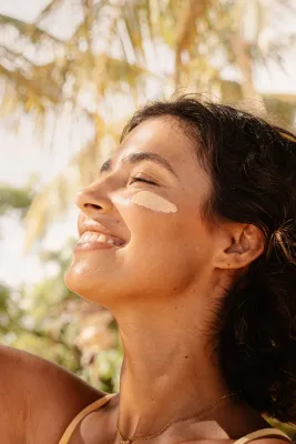 Just Sun - Daily Defence Tinted Moisturizer SPF 30