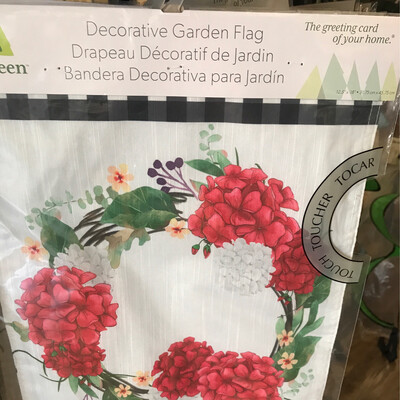 Geranium Wreath Garden Flag