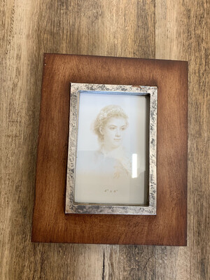 Iron & Wood 4 x 6 Frame Iron & Wood 4 x 6 Frame