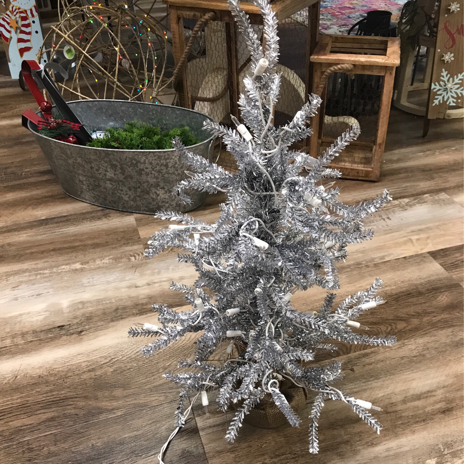 2&#39; Prelit Silver Burlap Base Tree