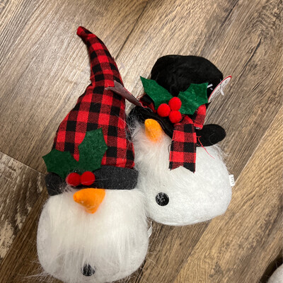 SM Snow Gnomes