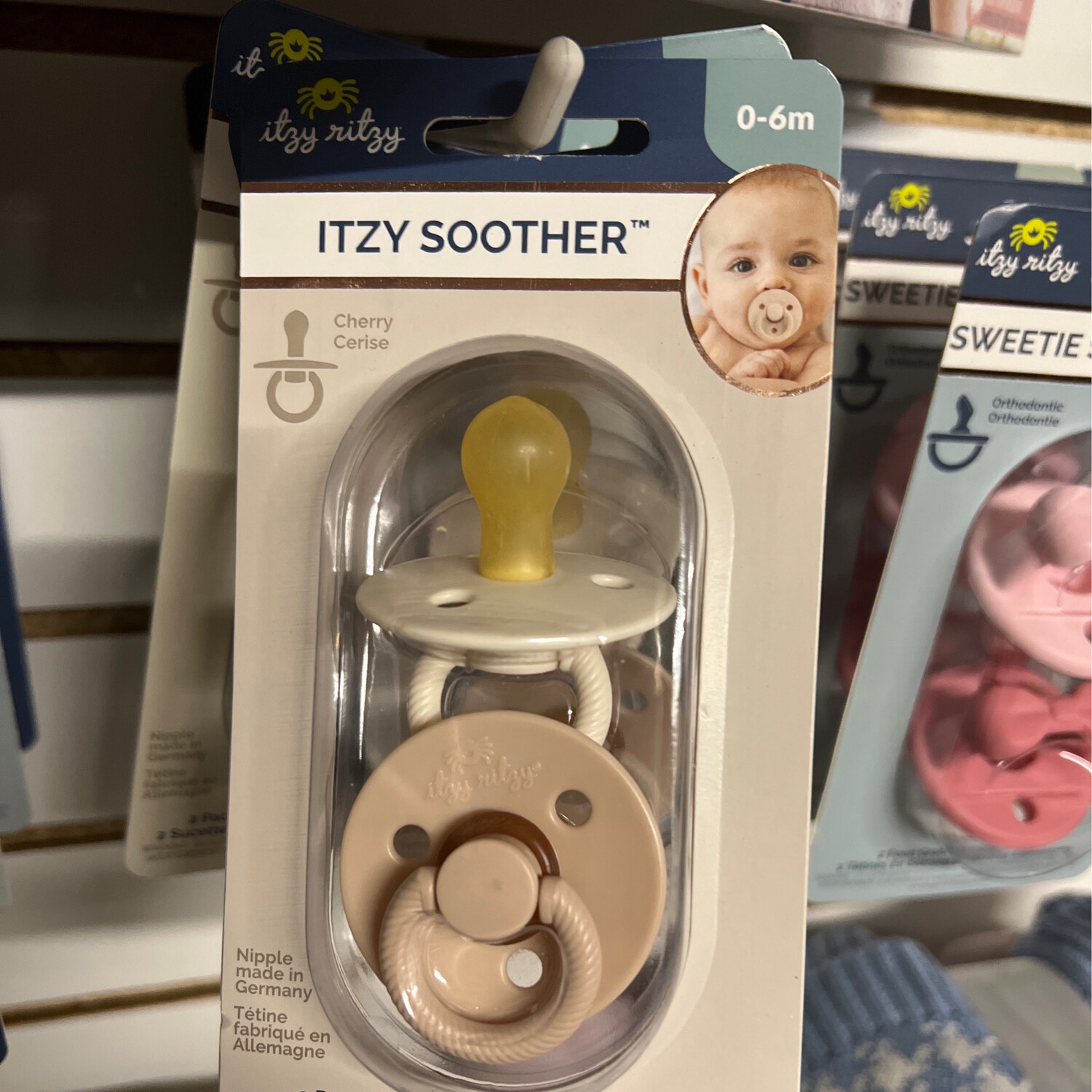 Itzy Soother Pacifier Set