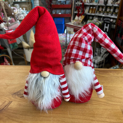 Red & White Tall Hat Gnome