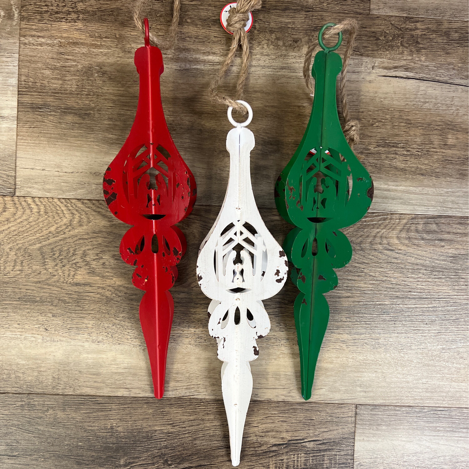 Manger Icicle Hanger