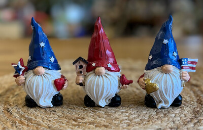 4-1/2" Americana Gnomes