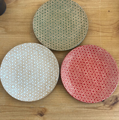 8-3/4" Debossed Plate 8-3/4" Debossed Plate