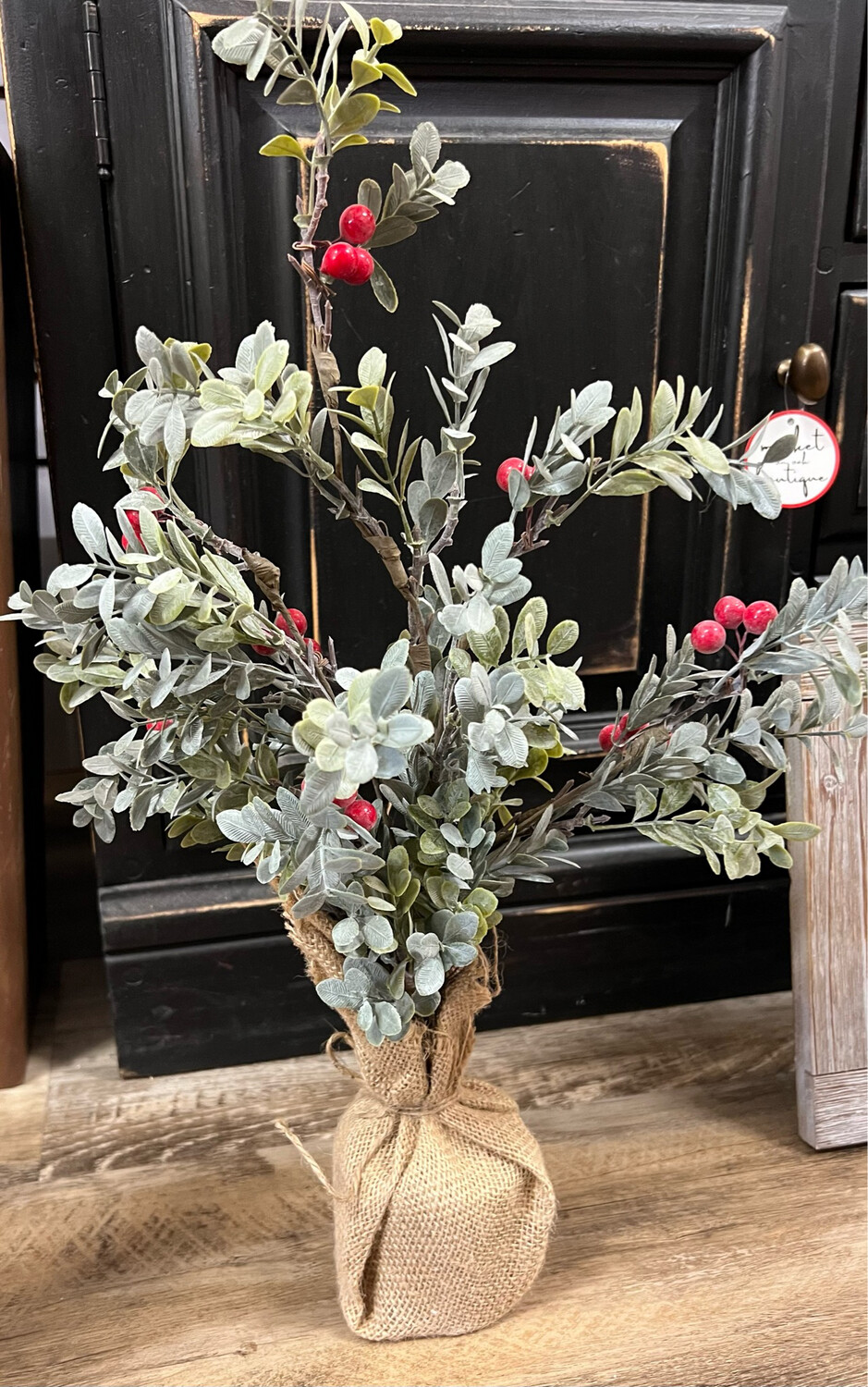 Eucalyptus & Berries Tree-MD Eucalyptus & Berries Tree-MD