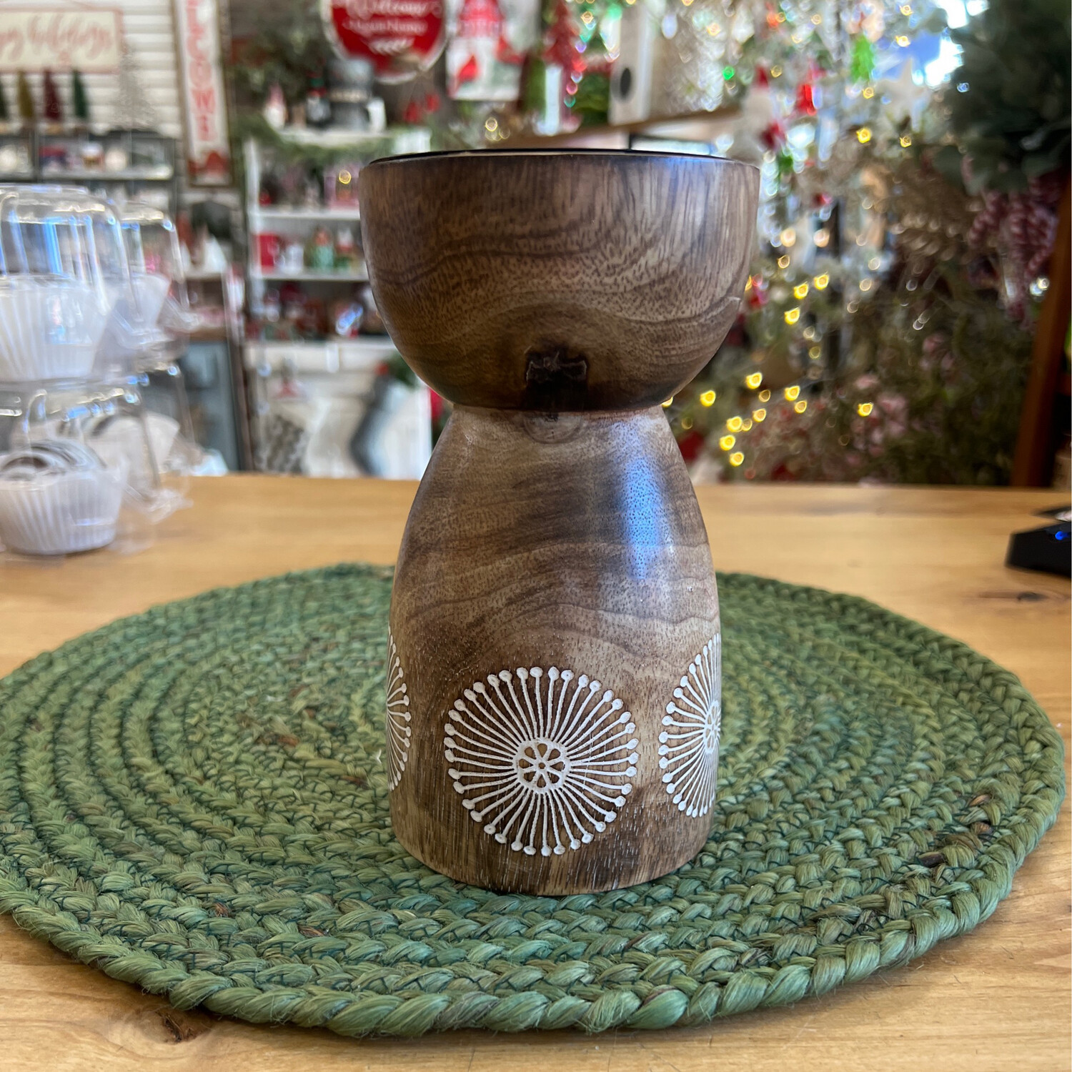 4" x 4" x 7" Dandelion SM Candleholder 4" x 4" x 7" Dandelion SM Candleholder