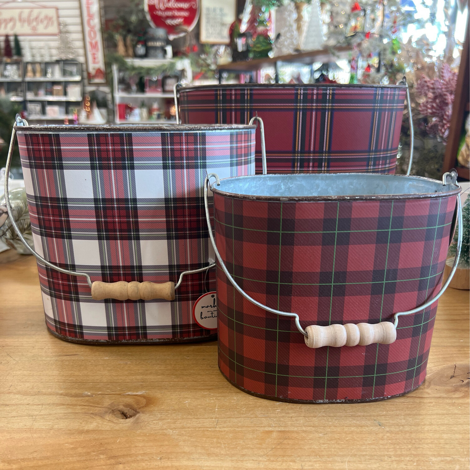Plaid Oval Buckets