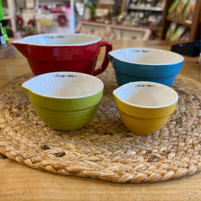 Set of 4 Bright Stoneware Measuring Cups