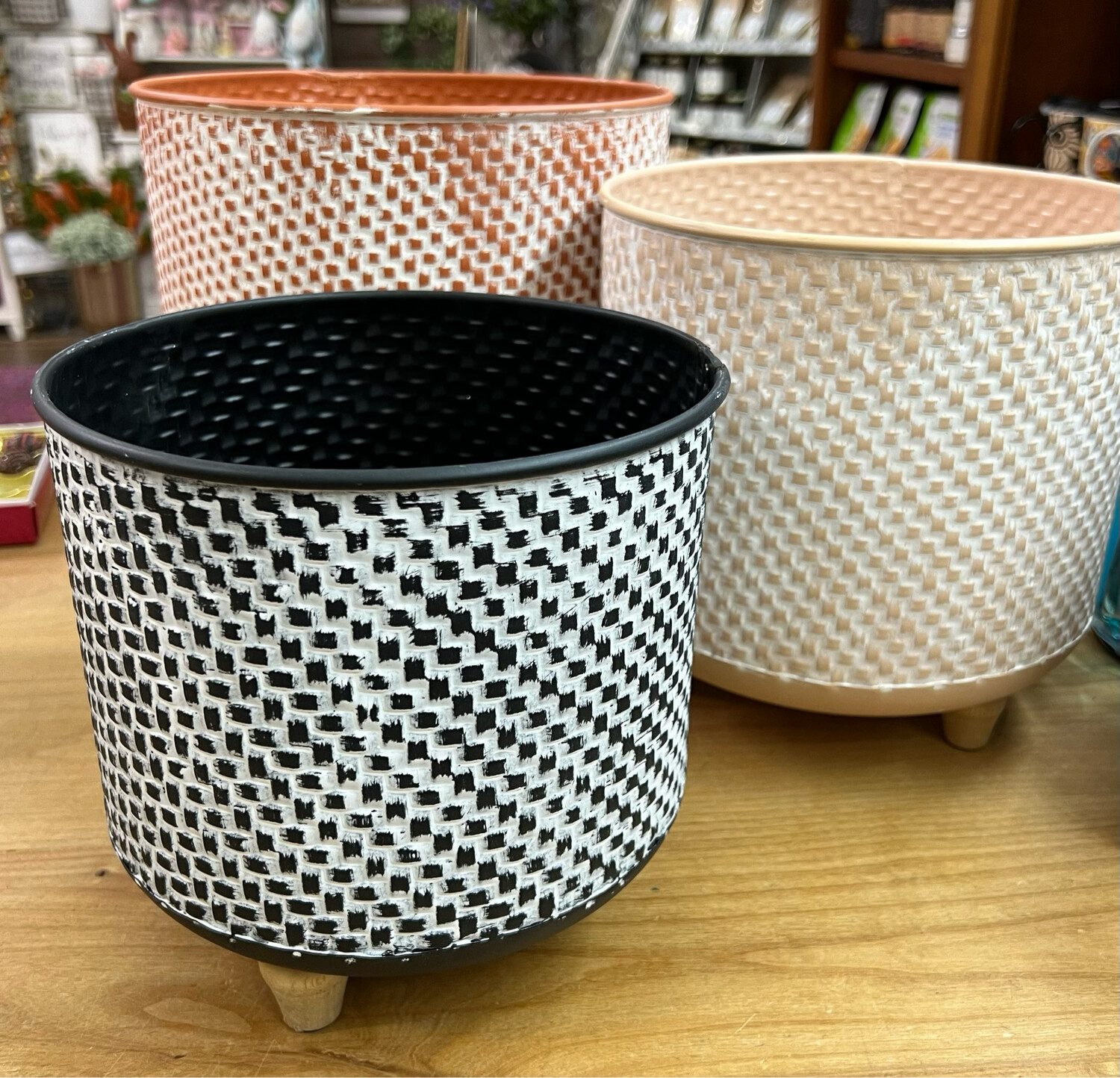 Patterned Footed Planters Patterned Footed Planters