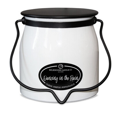 Milkhouse 16oz Dancing in the Rain Candle