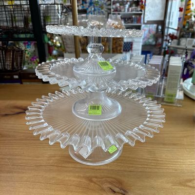 Fluted Cake Stand