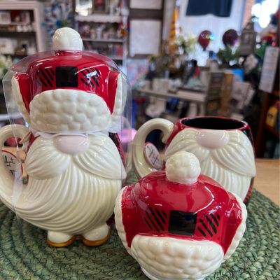 Lars Gnome Lidded Mug